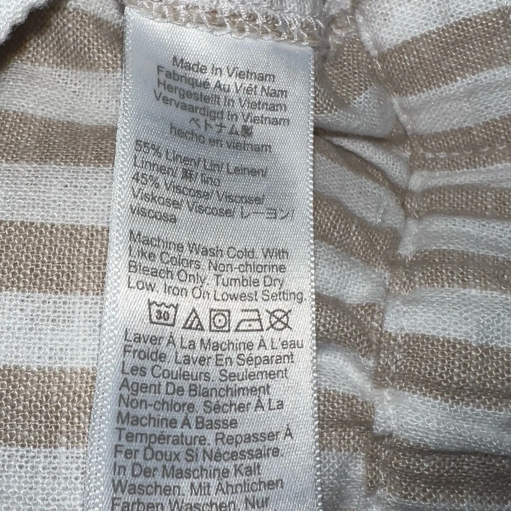 J. Crew Beige and White Striped Women's Shorts linen‎ medium